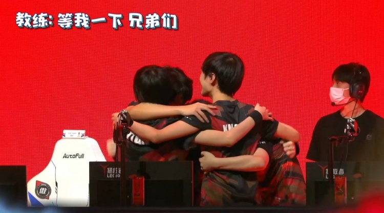 丝与媒体 丝与媒体