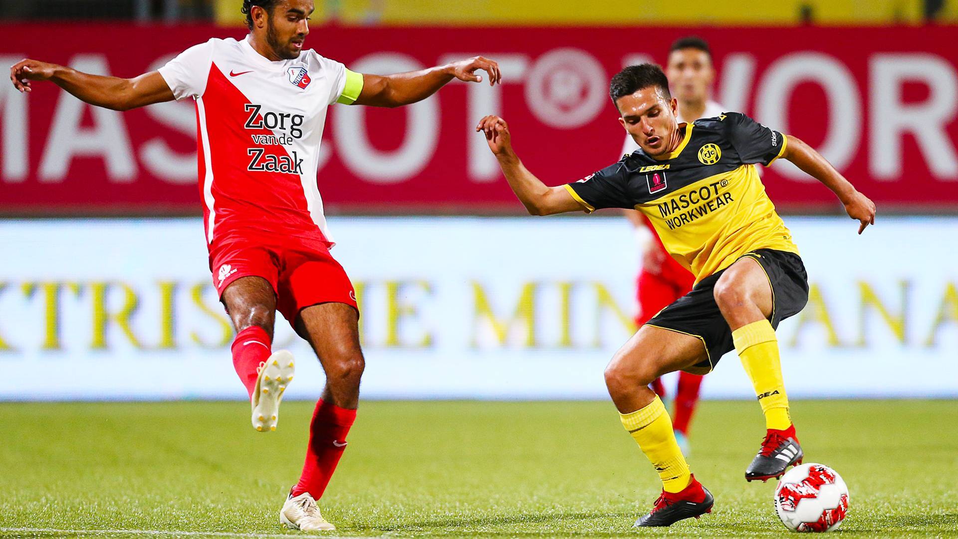 背景不容忽 背景不容忽