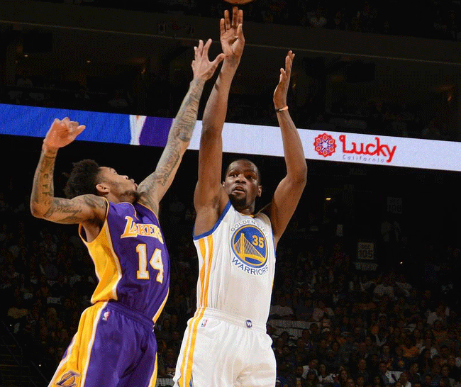 扬尼斯凭借 扬尼斯凭借