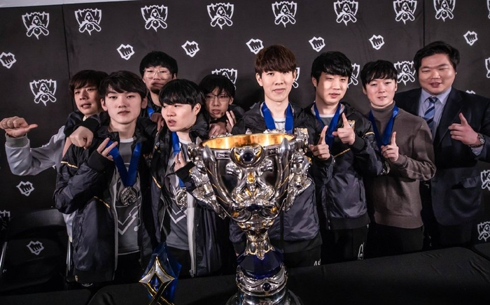 24岁的英 24岁的英