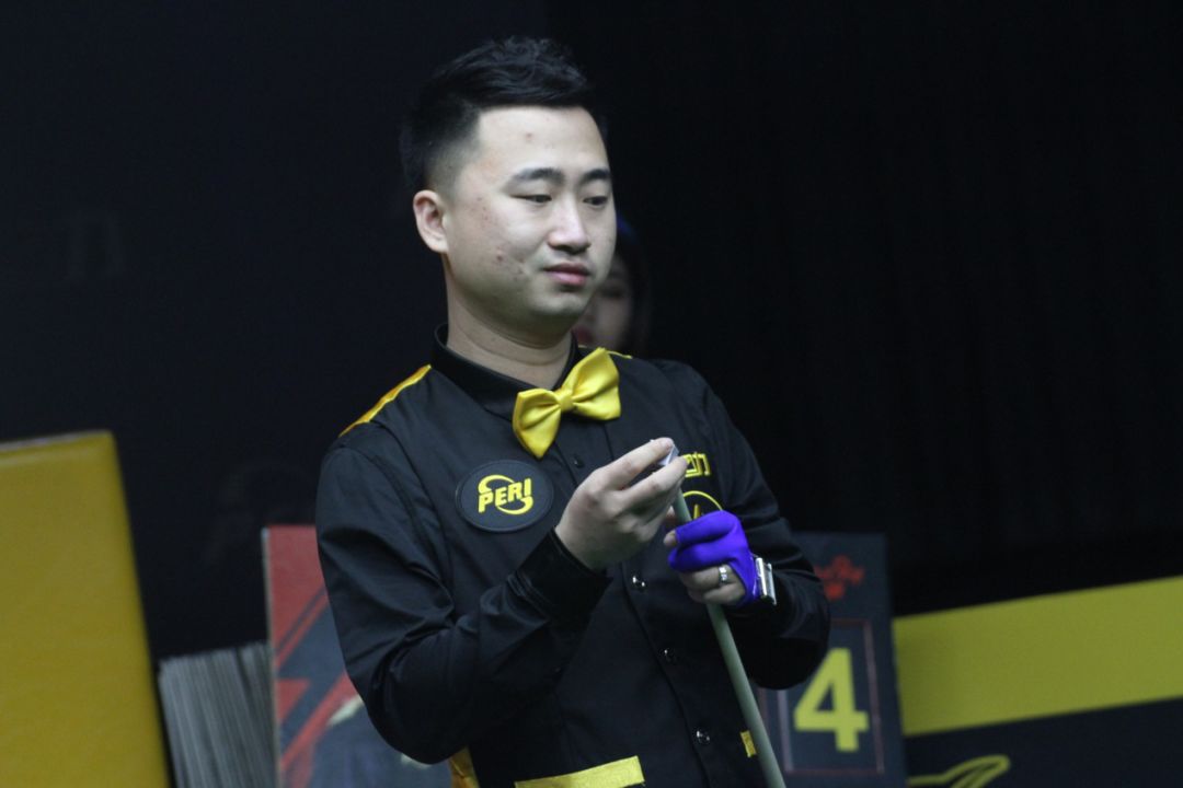 现出了一个 现出了一个